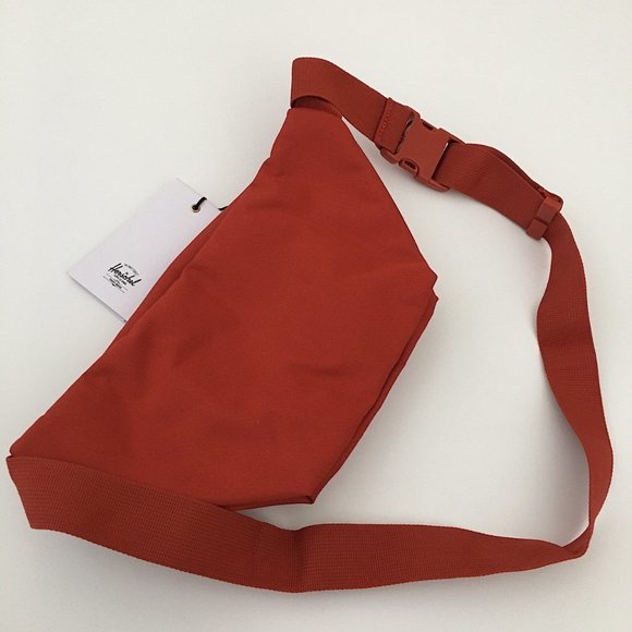 Herschel Seventeen Hip Pack - Ketchup (Burnt Orange/Brick Red) - Picture 4 of 7